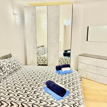 Near Lingotto Station, Cozy House Апартаменты *