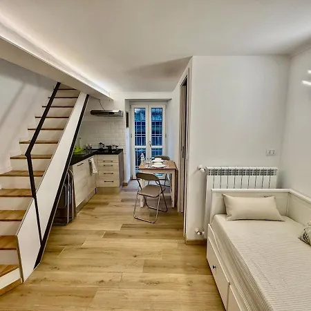 Near Lingotto Station, Cozy House *