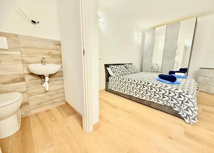 Lejlighed Near Lingotto Station, Cozy House *
