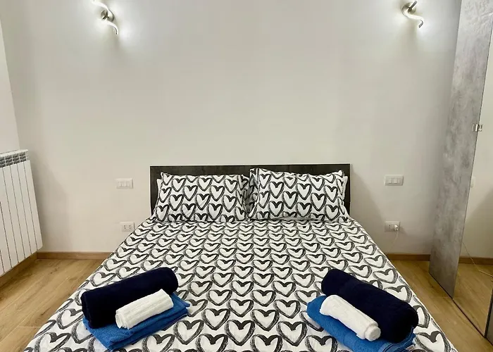 Near Lingotto Station, Cozy House *